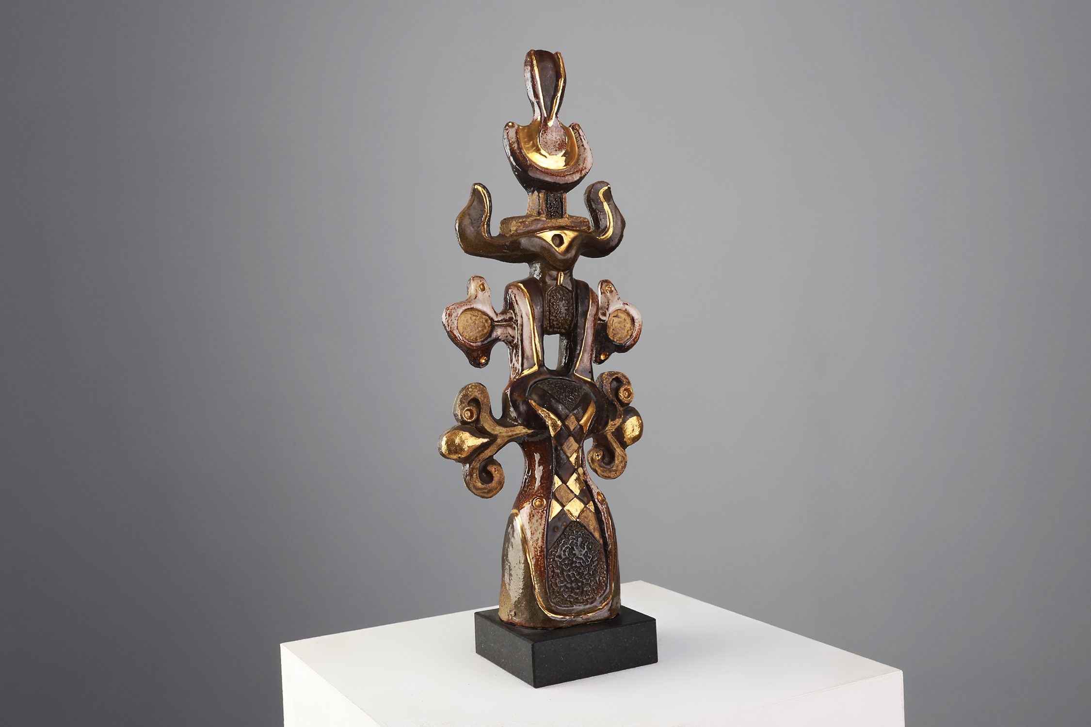 Totem signed and numbered by Elisabeth Vandeweghe for Perignem, Belgium, 1970sthumbnail
